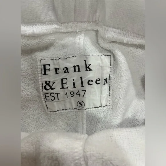 Frank and Eileen white raw edge hem cotton loungers small EUC - Picture 5 of 6